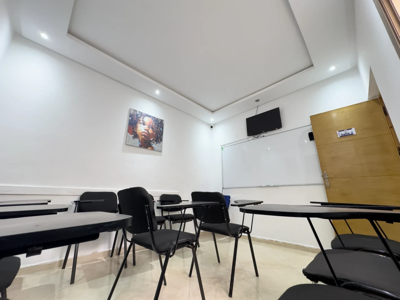 La salle de cours depuis une place assise.